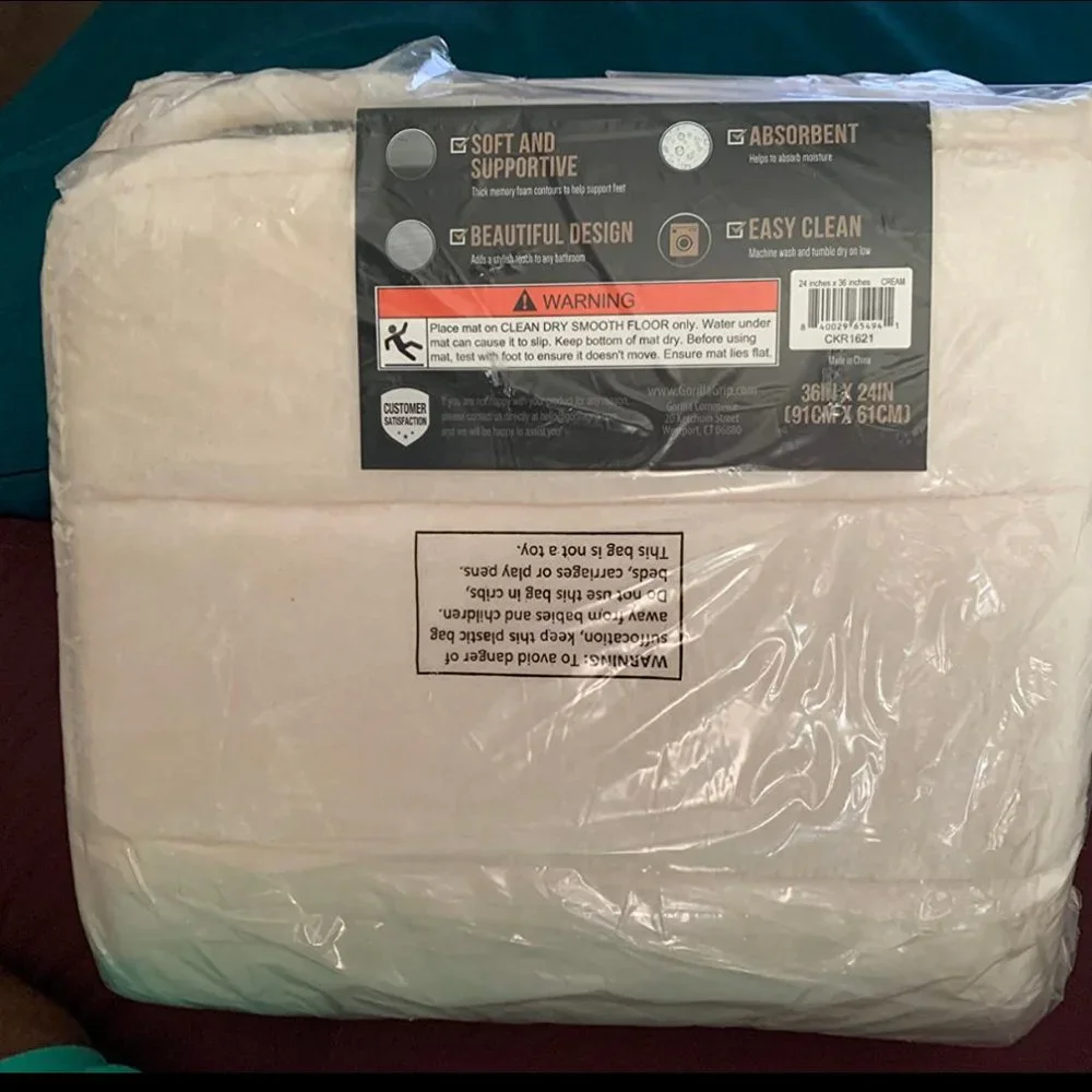 New in Bag - Thick Striped Memory Foam Bath Rugs, Soft Absorbent Bathroom Mats